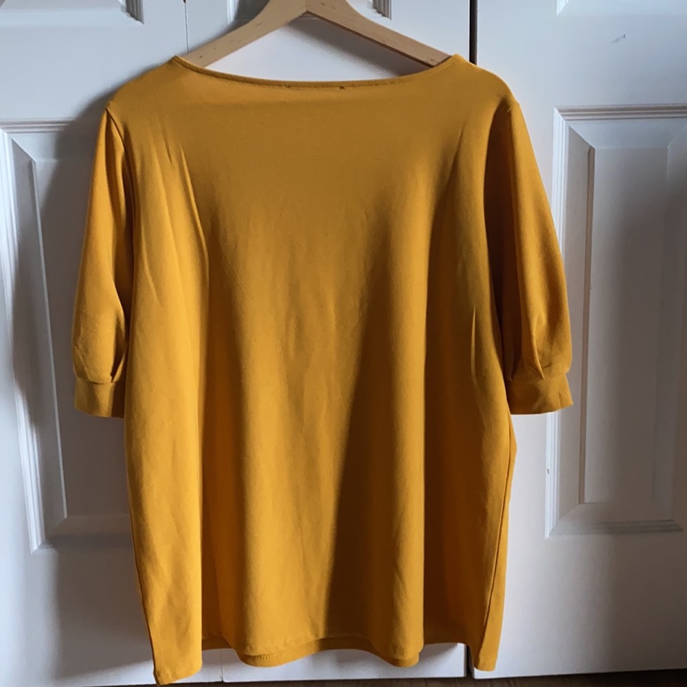 Short sleeve top - Picture 4 of 4